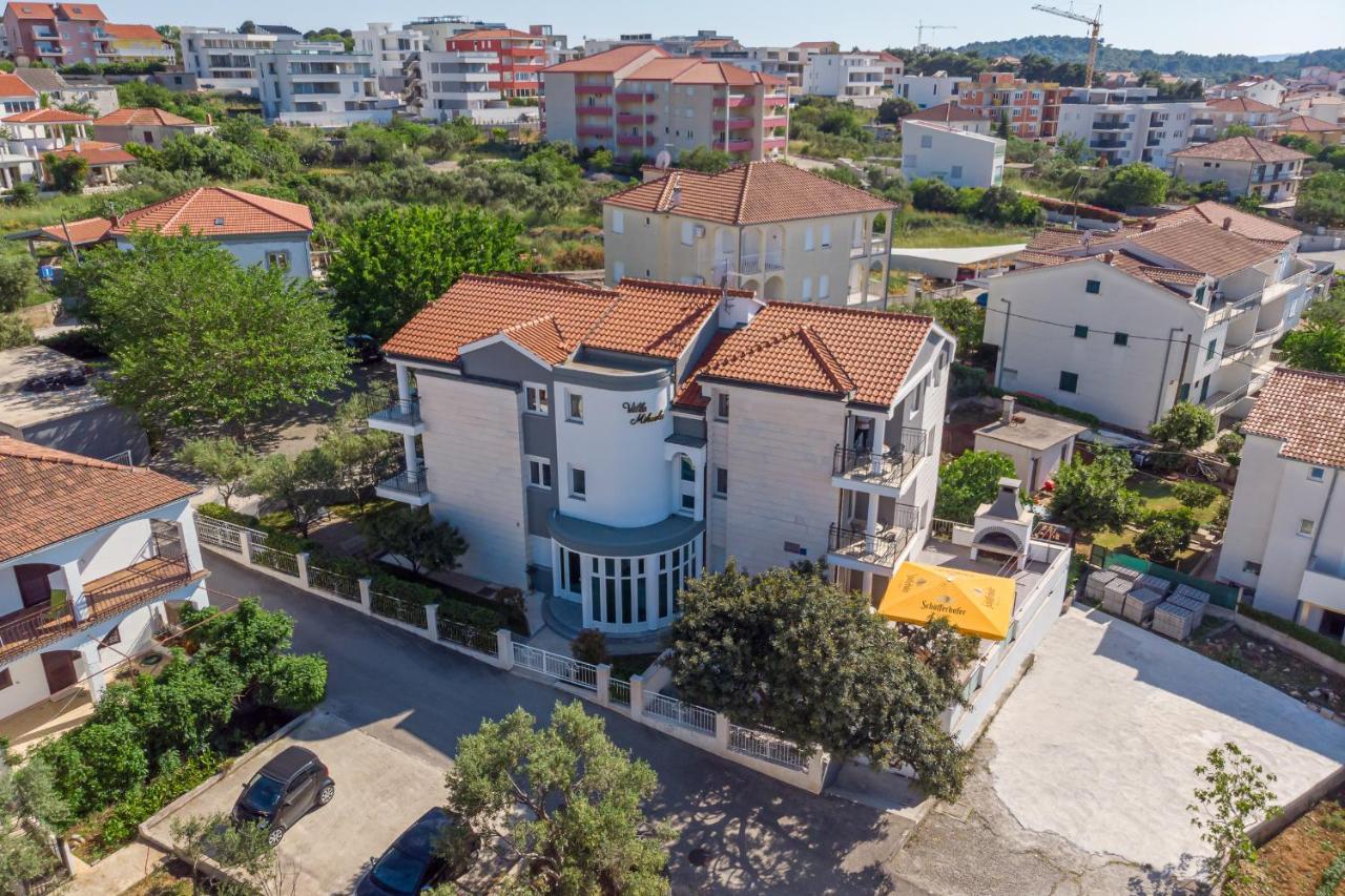Island Resort Mihaela - Happy Rentals โตรกีร์ ภายนอก รูปภาพ